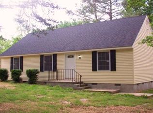22190 Cool Water Dr, Ruther Glen, VA 22546