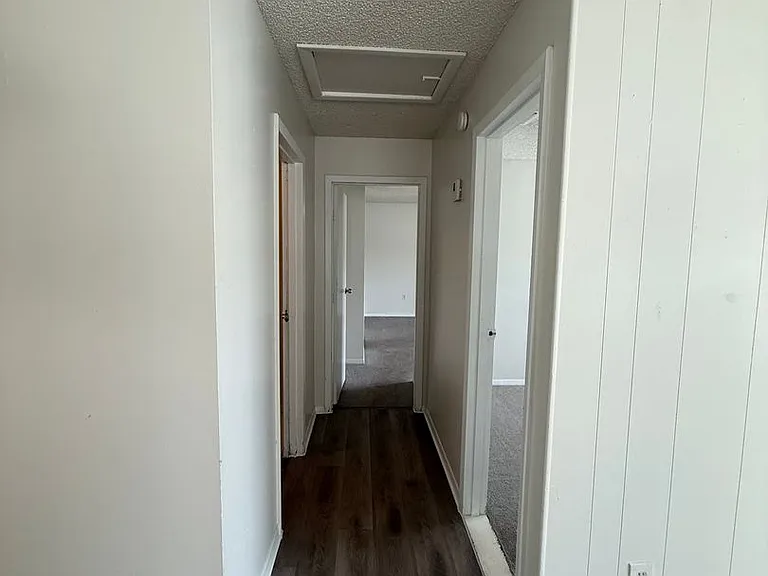 1101 Spring Meadow Dr — Photo 14