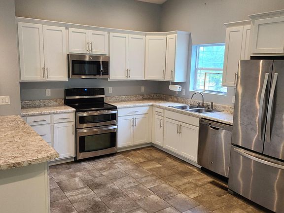 5th image of 152 Clear Creek Way