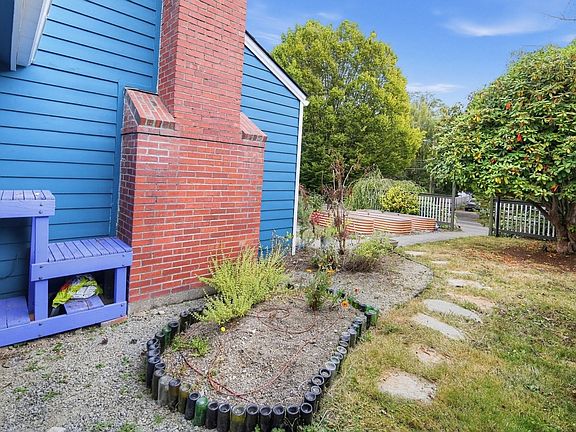 4th image of 8607 35th Ave SW