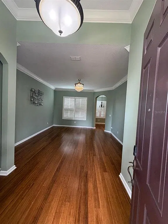4 bed, 3.0 bath, 2458 sqft, $2,995 — Photo 4