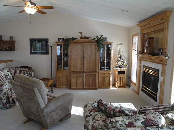 2nd image of 3654 Candlewood Dr