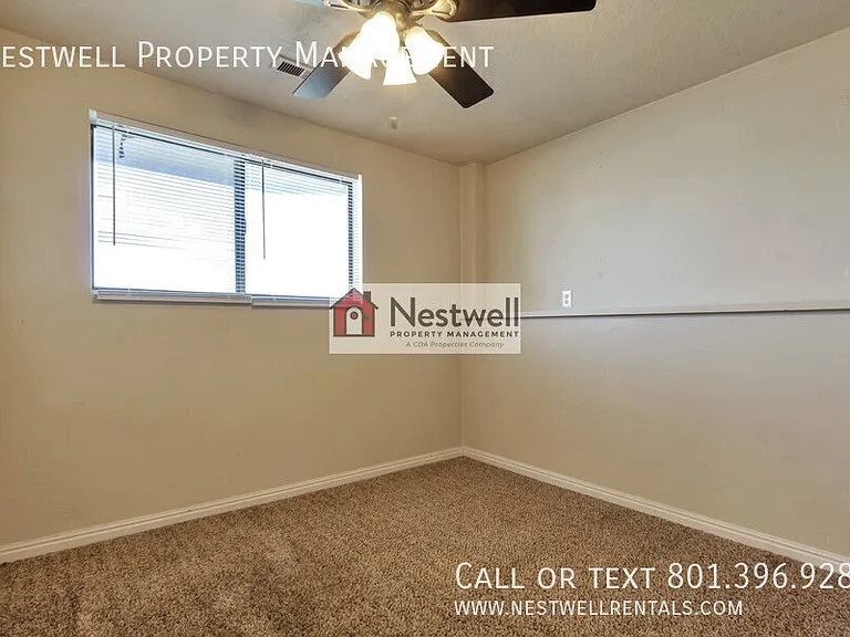 5676 S 3525 W — Photo 6