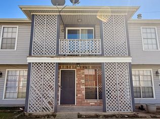 8660 Glenmeadow Dr, Beaumont, TX 77706
