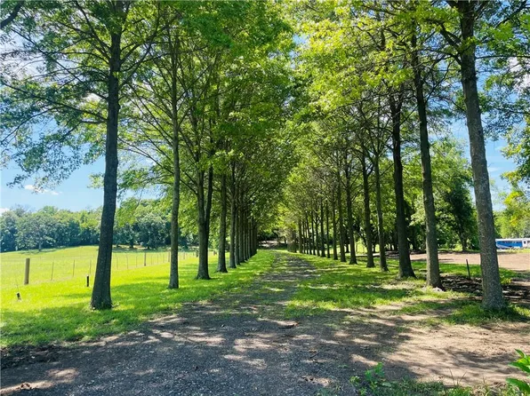 6510 Noland Rd, Kansas City, MO 64133