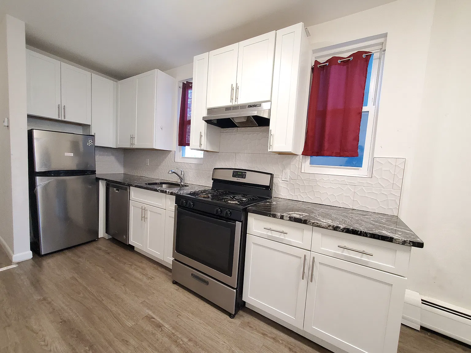 2 bed, 800 sqft, $1,875 — Photo 1