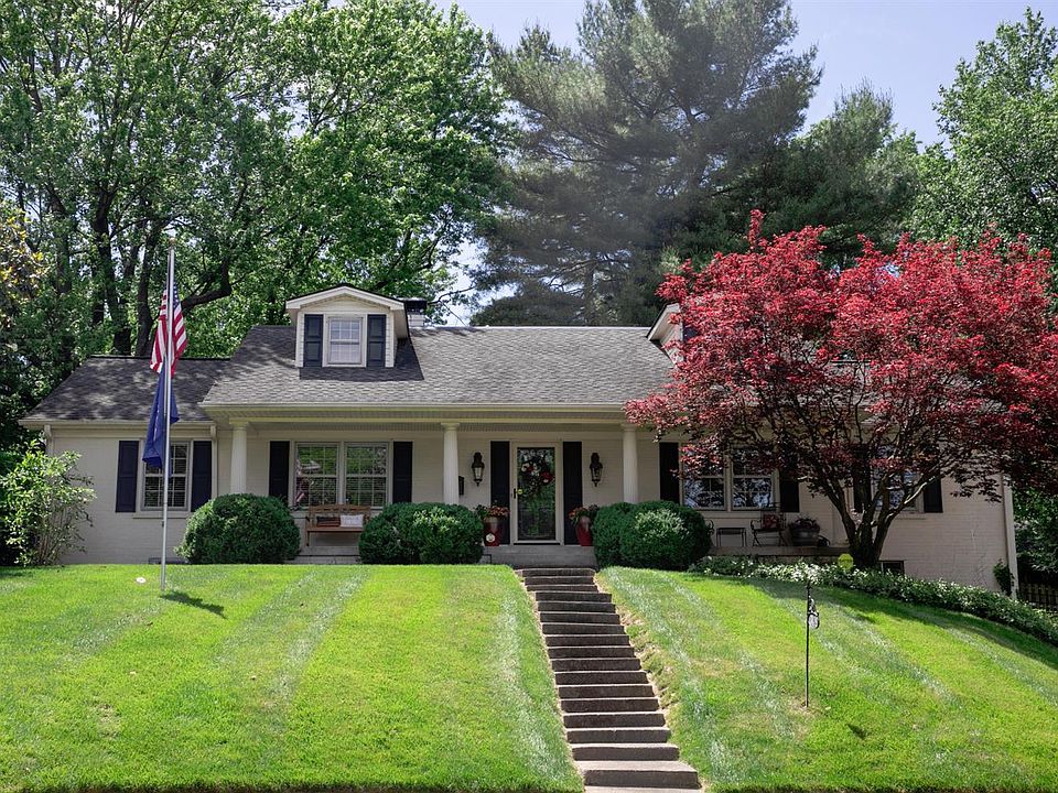 1st image of 3419 Woodstock Cir