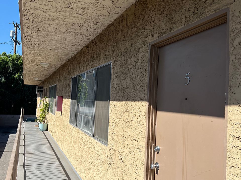1st image of 14109 Delano St APT 6