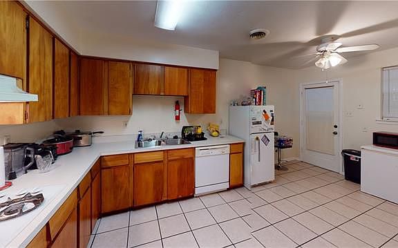 4th image of 3625 Anderson Ct