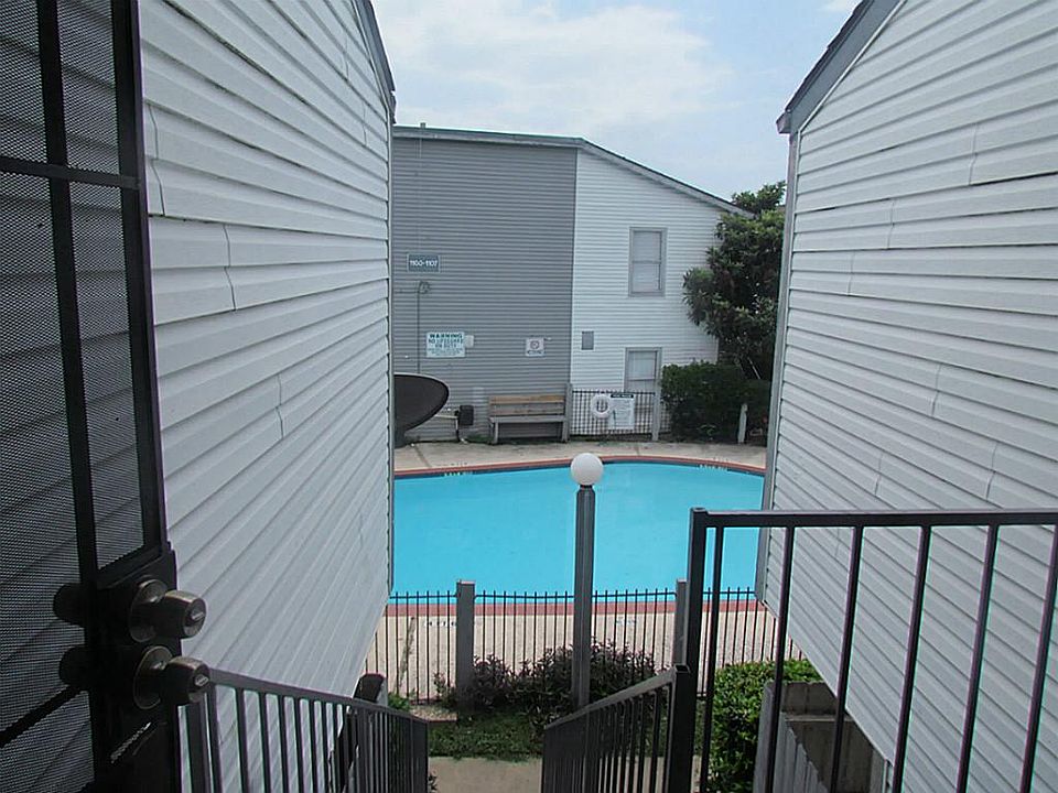 1st image of 7200 Clarewood Dr APT 1307