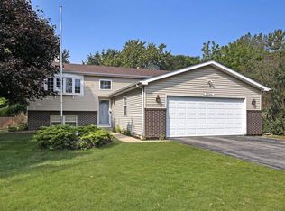 9564 4th Ave, Pleasant Prairie, WI 53158