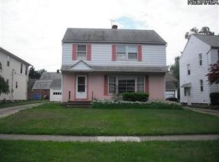 3694 Shannon Rd, Cleveland Heights, OH 44118
