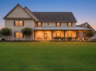 4350 Skylane Rd, Beach City, TX 77523