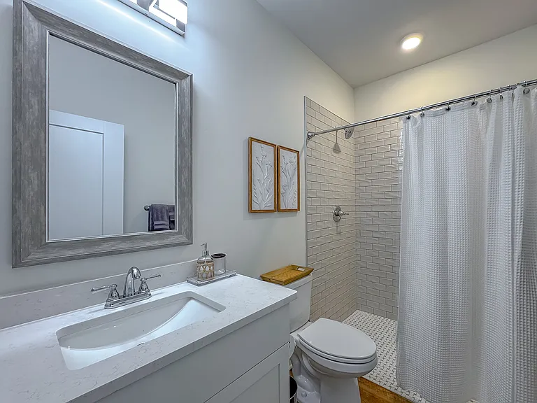 223 N Donalson St #34 — Photo 14