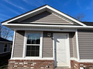 629 Alma Ave #I, Mulberry, AR 72947