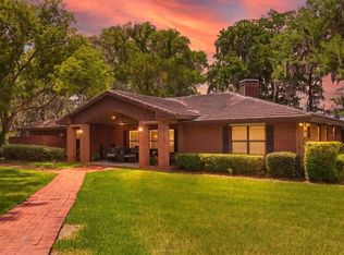 4910 E Lake Dr, Winter Springs, FL 32708