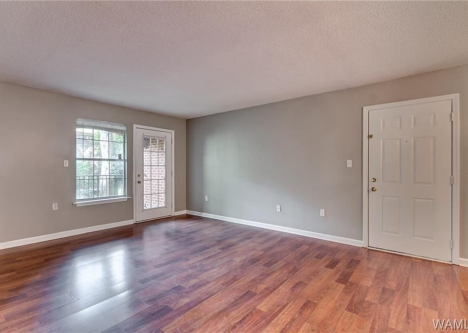 1st image of 2515 Veterans Memorial Pkwy APT 313