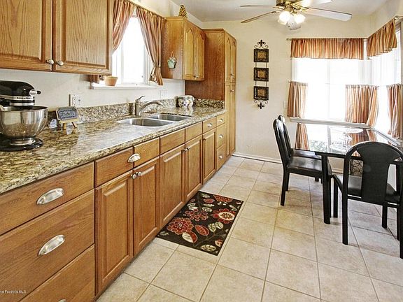5th image of 3165 Florecita Dr