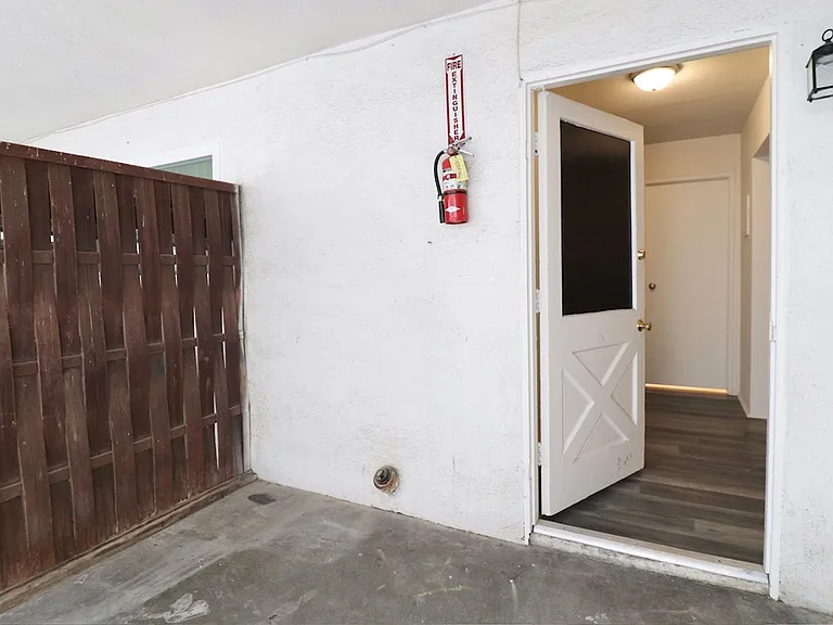 241 Campbell Way — Photo 7