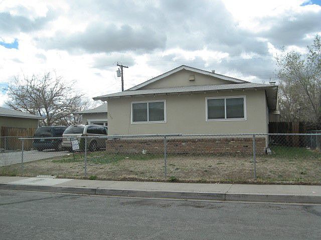 2nd image of 2305 Pauline Ave