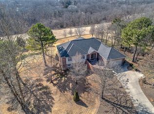 56 McKenzie Dr, Bella Vista, AR 72715