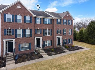 9010 Mercer Dr, Fishers, IN