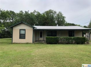 201 Jahns Rd, Seguin, TX 78155