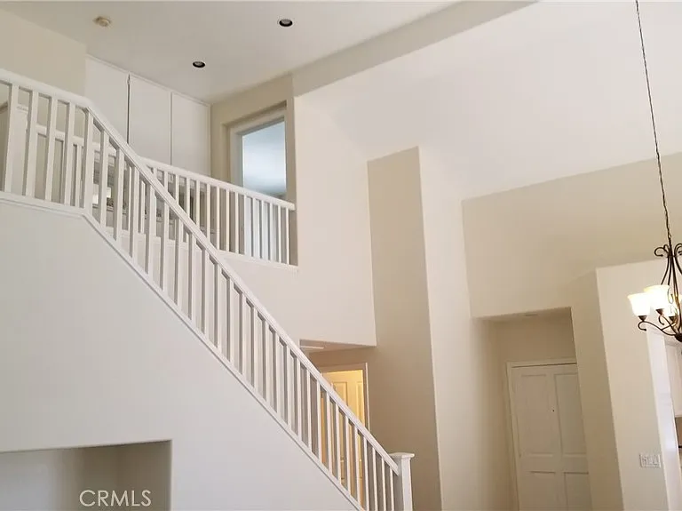 13440 N Bowers Ct — Photo 36