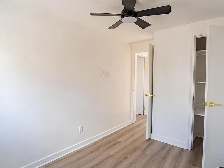 448 Eureka St — Photo 18