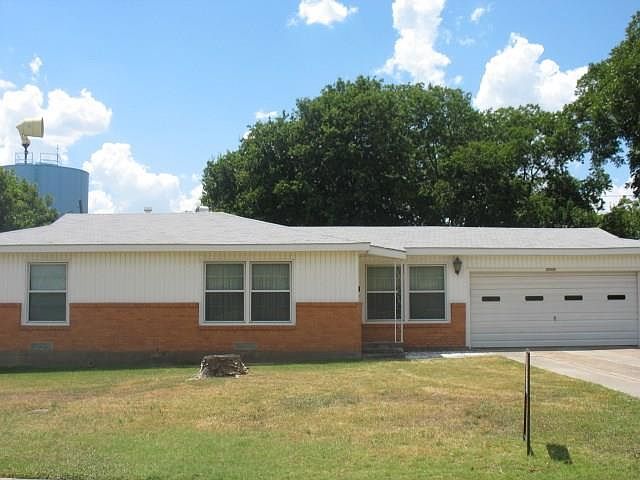 1st image of 3005 Willow Park St