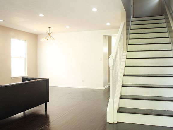 2nd image of 11707 S Morgan St