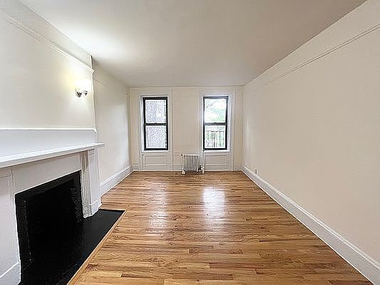 2nd image of 74 Charles St APT 5A