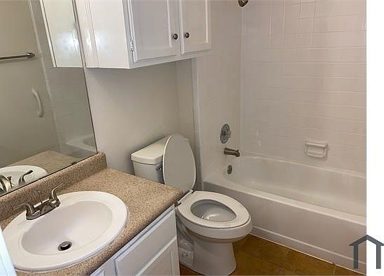 2nd image of 5322 Medical Dr #206B