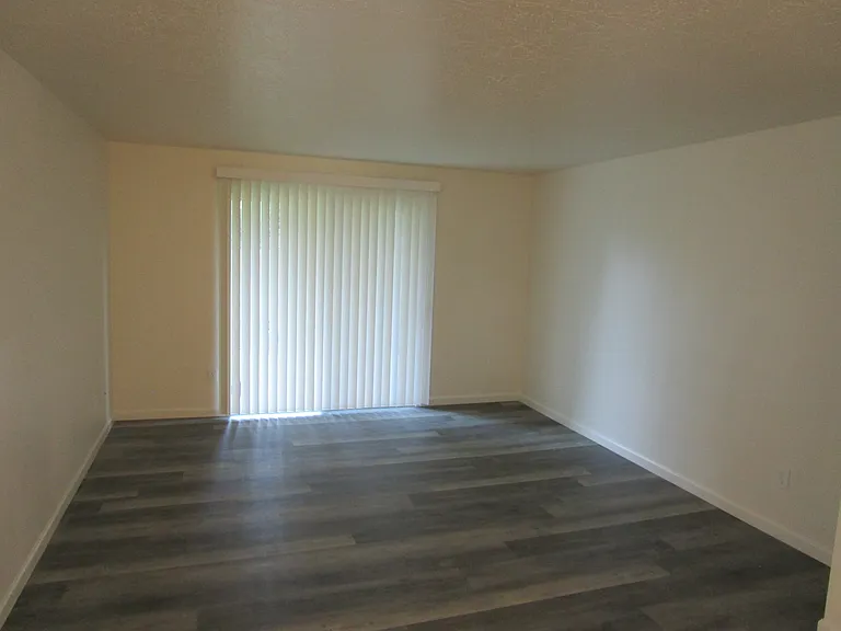 2103 SW 257th Ave — Photo 4
