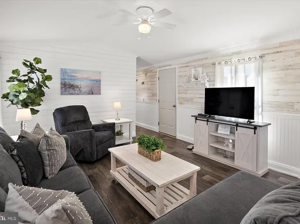 120 Pine Tree Rd, Ocean City, MD 21842