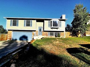 6585 Flintridge Dr, Colorado Springs, CO 80918
