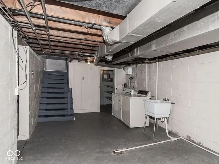 1109 N Downey Ave — Photo 14