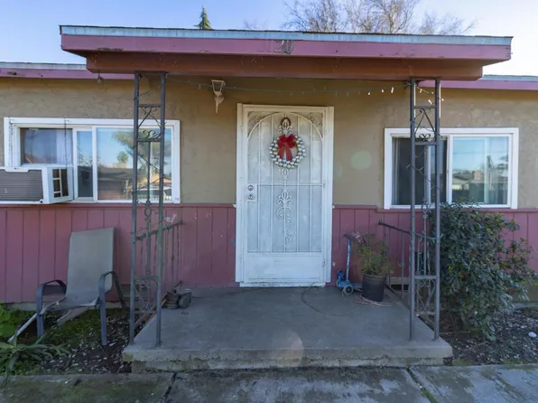 2120 E 10th St, Stockton, CA 95206