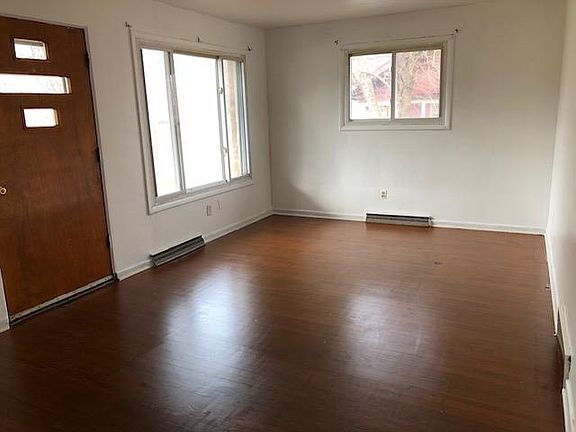 2nd image of 2763 Oakdale Ave