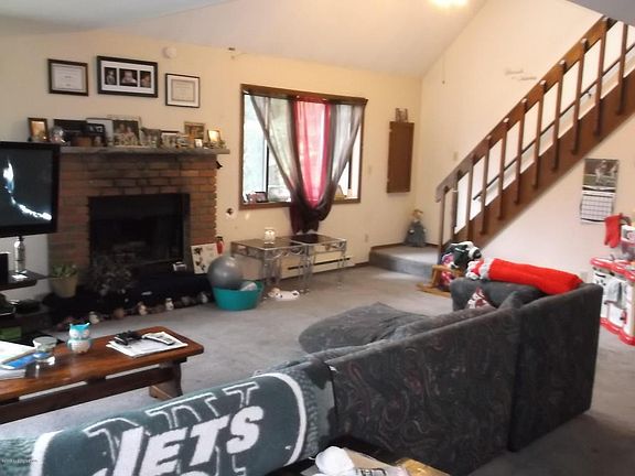 3rd image of 2233 Overlook Dr