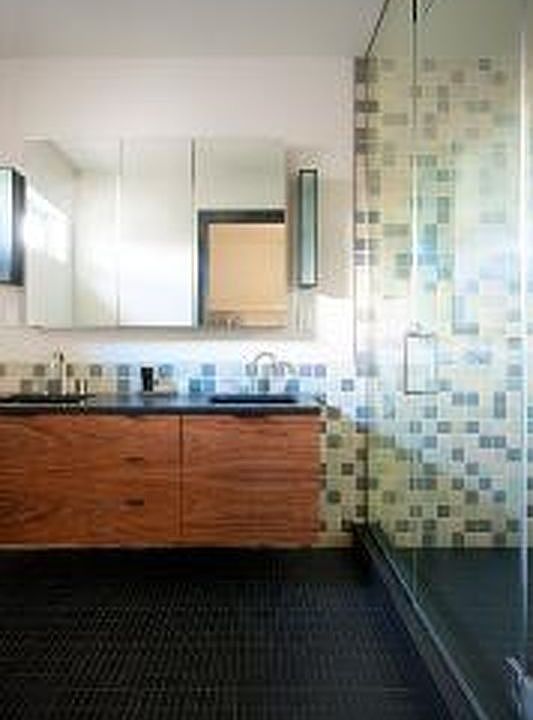 1st image of 144 N 8th St APT 3B