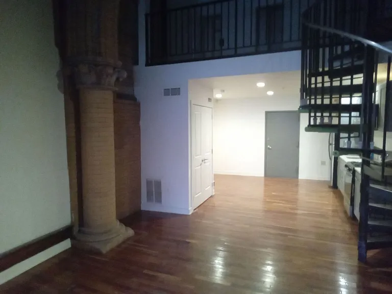 4700 Kingsessing Ave — Photo 10