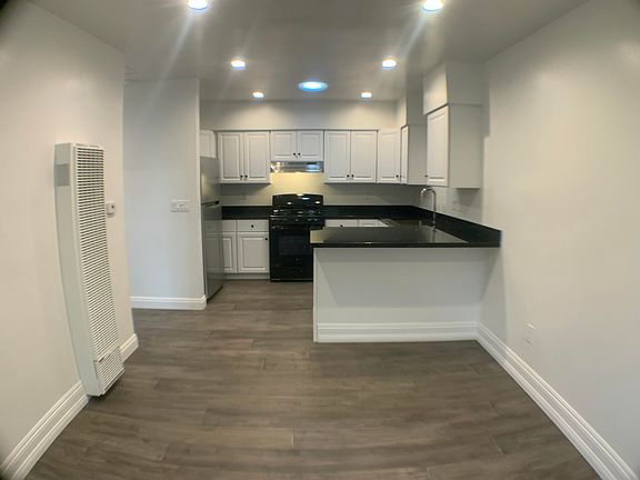 5th image of 228 Cannon Green Dr
