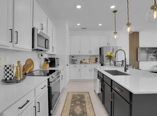 1041 Rio Ct, Pompano Beach, FL 33064