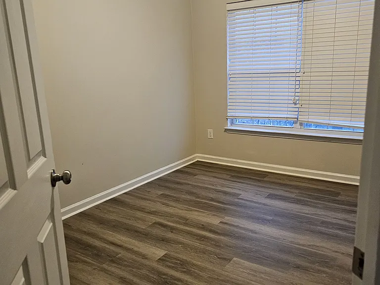 2005 Cambridge Beltway Dr — Photo 14