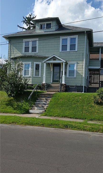 1st image of 600 Helen St