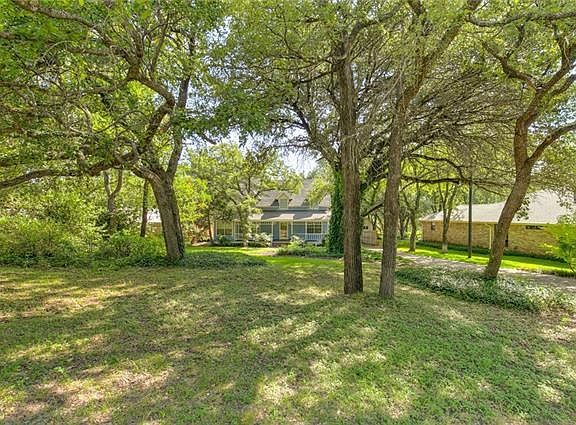 2nd image of 6302 Circo Dr