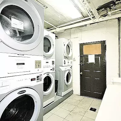 Rented by Level Group | media 9