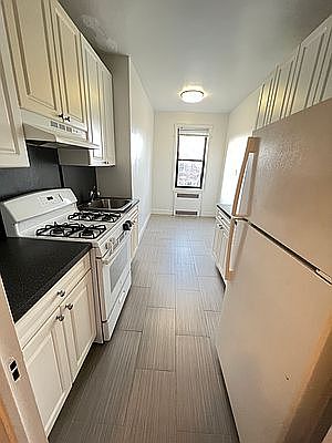 3rd image of 36-19 167th St #3DD