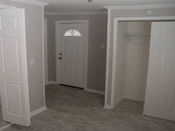 5th image of 118 Thorndale Ave